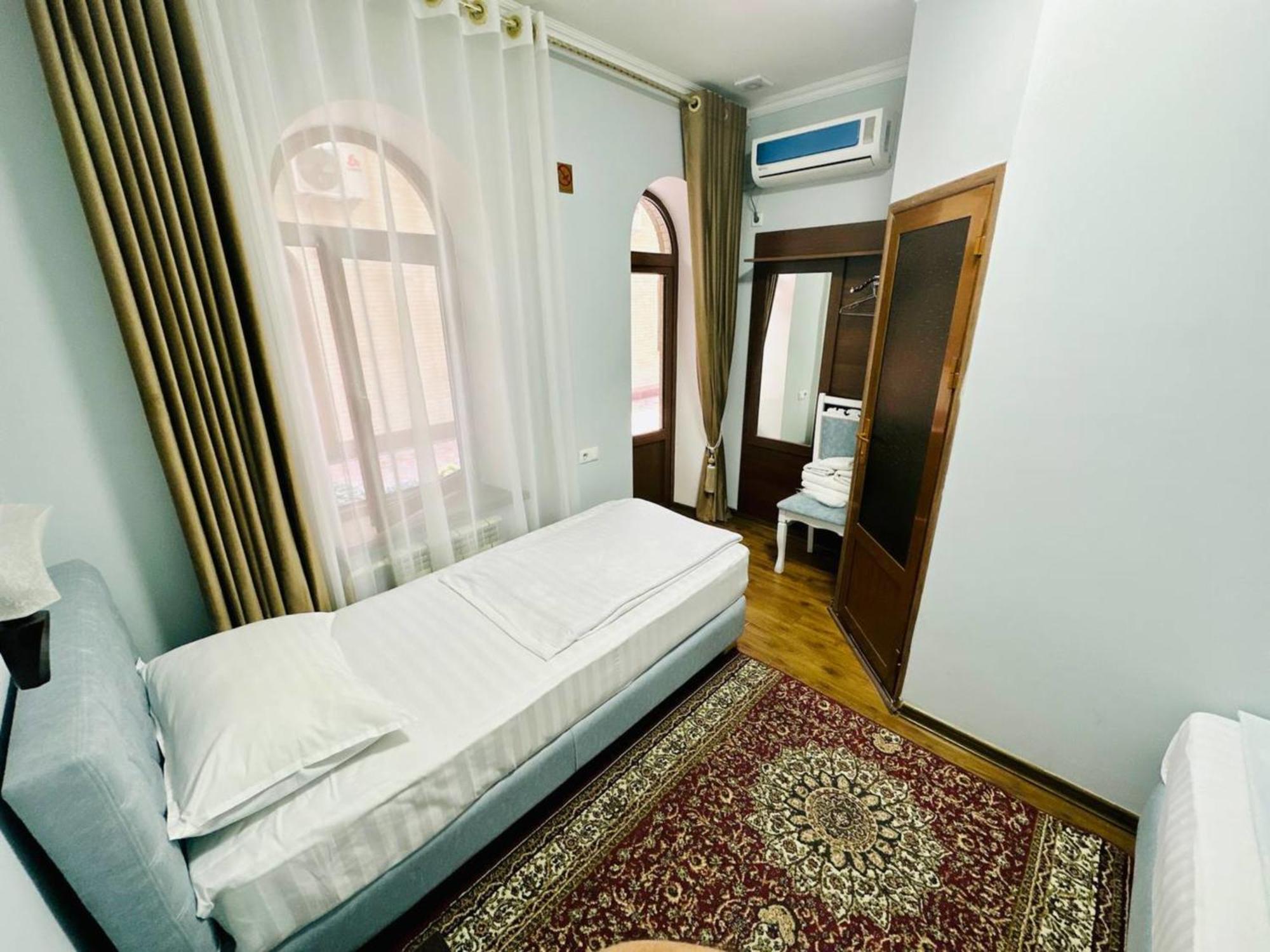 Samarkand Travel Otel Dış mekan fotoğraf